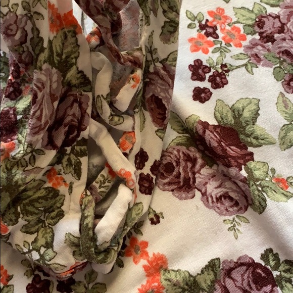 Loose floral shirt - Picture 3 of 4